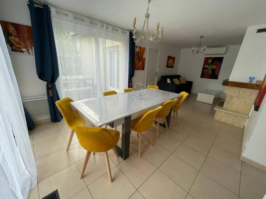 Maison De Vacances Familiale Уистреам Экстерьер фото